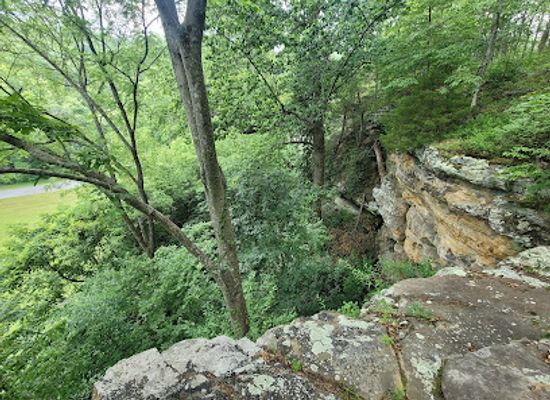 illinois/giant-city-state-park/landmark/giant-city-stone-fort-site