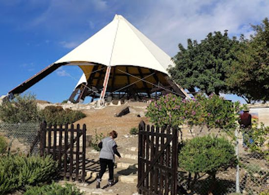 cyprus/larnaca-district/landmark/archaeological-site-of-tenta-at-kalavasos