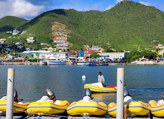 sint-maarten/cole-bay/landmark/pineapple-pete-restaurant