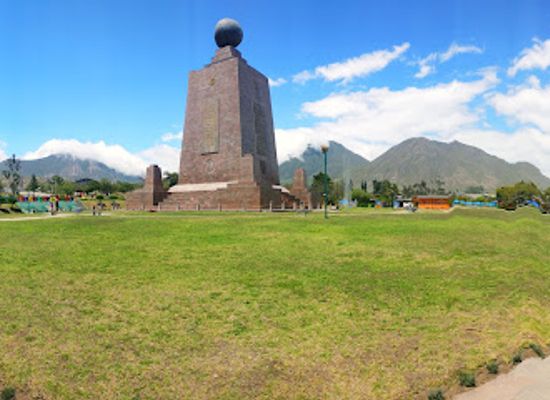 ecuador/imbabura-region/landmark/middle-of-the-world-city