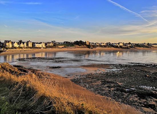france/brittany/landmark/jeanne-guide-de-bretagne