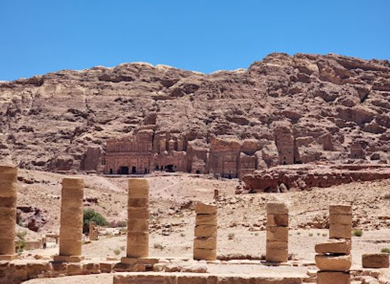jordan/petra/wadi-musa/landmark/great-temple