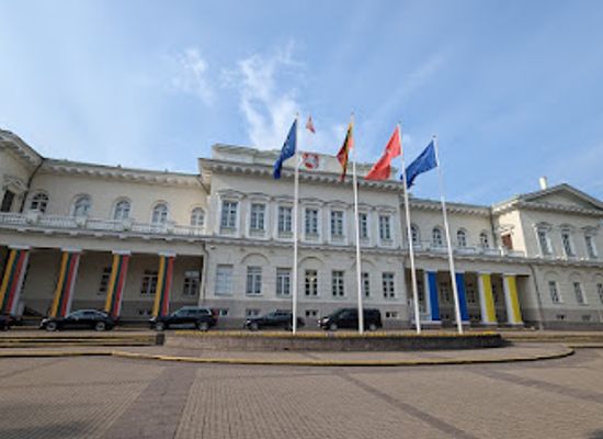 lithuania/vilnius-region/landmark/presidential-palace-grounds