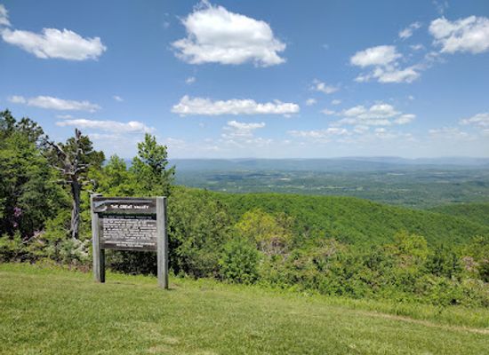 virginia/blue-ridge-parkway/landmark/the-great-valley-overlook