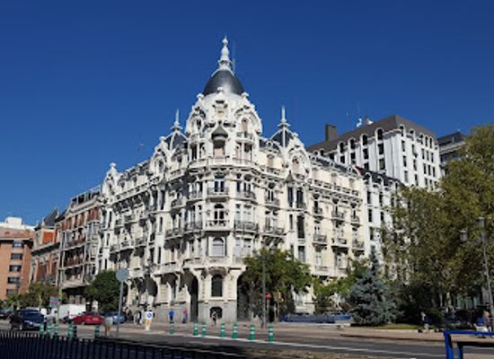 spain/madrid/landmark/casa-gallardo