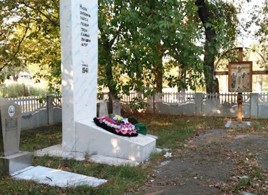 romania/moldova-area/landmark/monumentul-eroilor-celui-de-al-doilea-razboi-mondial