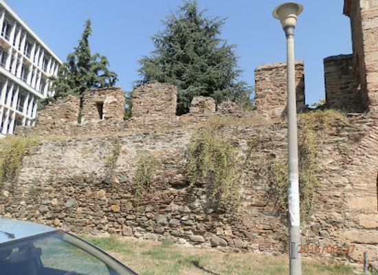 greece/thessaloniki/ano-poli/landmark/western-walls-of-thessalonica