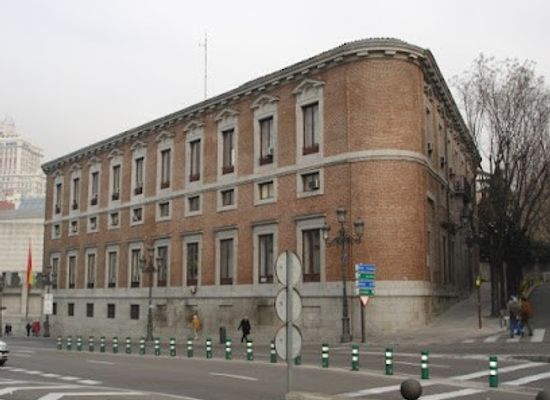 spain/madrid/landmark/godoy-palace