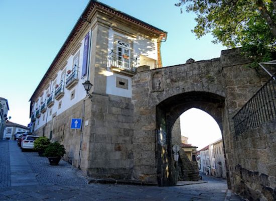 portugal/viseu/landmark/porta-do-soar