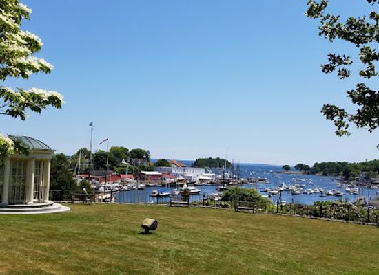 maine/camden/landmark/harbor-park
