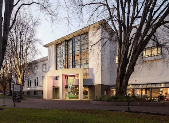 new-zealand/otago/landmark/tuhura-otago-museum