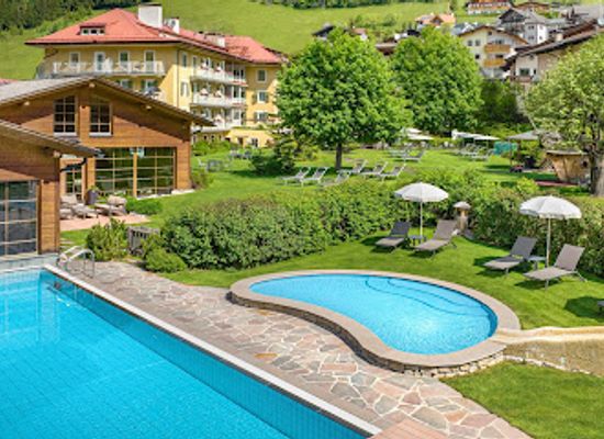 italy/val-gardena/landmark/family-hotel-posta