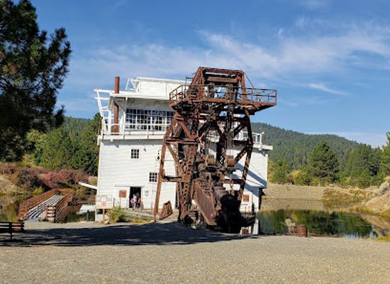 oregon/wallowa-county/landmark/sumpter-valley-dredge