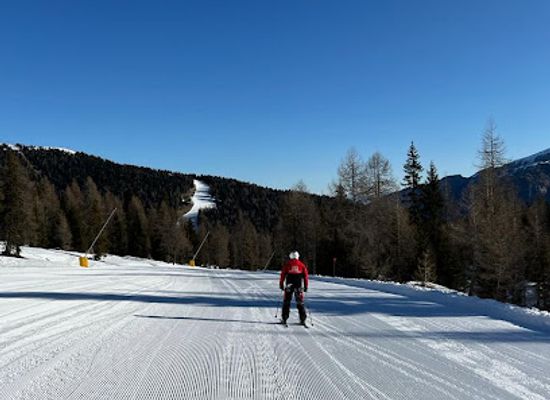 italy/madonna-di-campiglio/landmark/italian-ski-academy