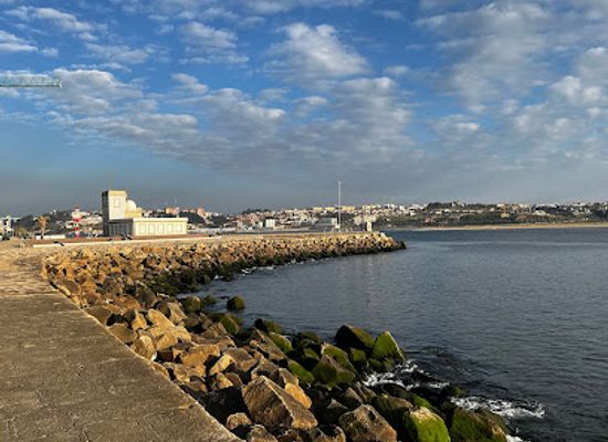 portugal/porto/foz-do-douro/landmark/tide-gauge-of-foz-do-douro