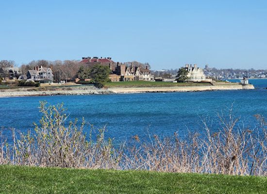 rhode-island/newport-cliff-walk/landmark/marble-house
