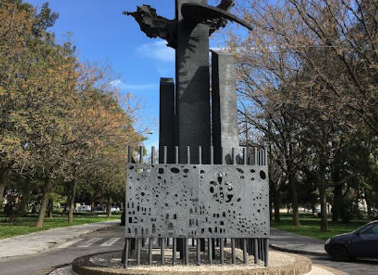 spain/cordoba/landmark/bird-of-peace