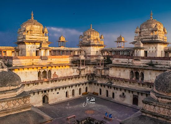 india/madhya-pradesh/landmark/jahangir-mahal
