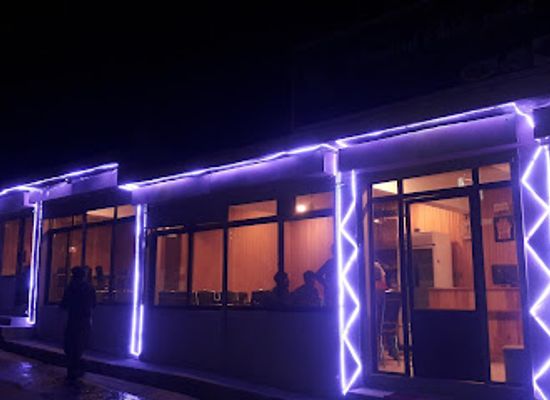 pakistan/karimabad/landmark/armani-taste-point