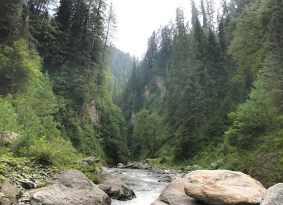 pakistan/kaghan-valley/landmark/sharan-waterfall