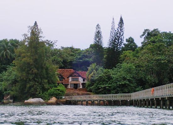 singapore/pulau-ubin/landmark/chek-jawa-visitor-centre-house-no-1
