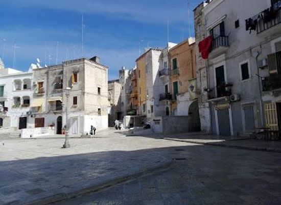 italy/bari/landmark/arco-basso