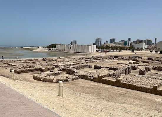bahrain/hawar-islands/landmark/bahrain-fort