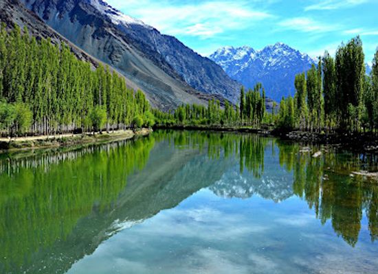 pakistan/phandar-valley/landmark/phander-lake