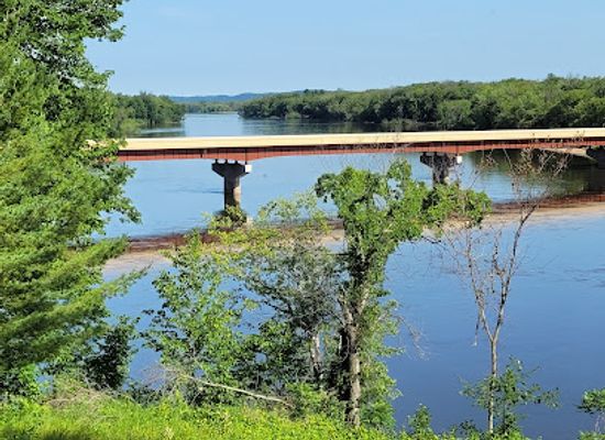 wisconsin/glacial-lake-wisconsin/landmark/taliesin-preservation-frank-lloyd-wright-visitor-center