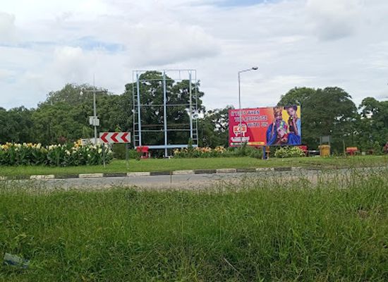 zambia/southern-province/landmark/wusakile-round-about
