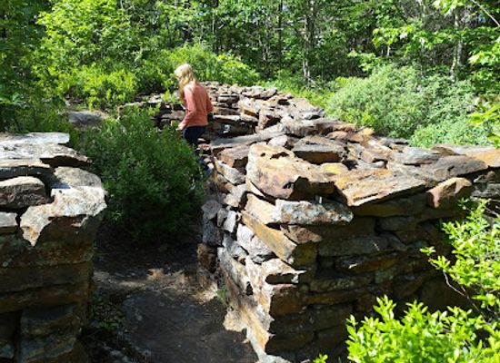 canada/halifax/landmark/mystery-walls