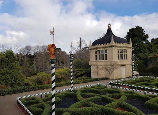 new-zealand/waikato/landmark/tudor-garden