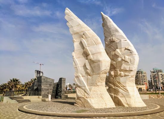 israel/netanya/landmark/victory-monument