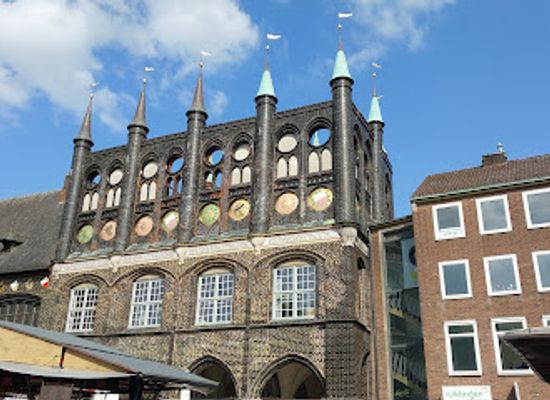 germany/lubeck/landmark/hansestadt-lubeck-bronze