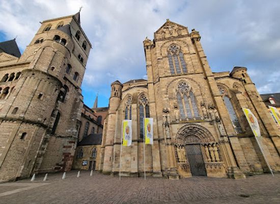 germany/moselle/landmark/liebfrauenkirche-trier