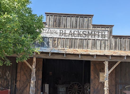 south-dakota/black-hills/landmark/1880-town