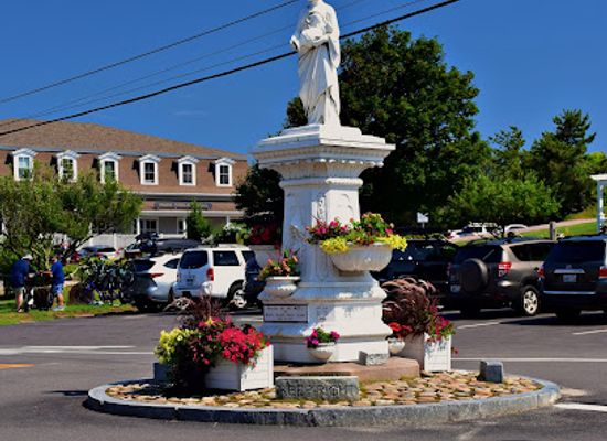 rhode-island/block-island/landmark/statue-of-rebecca