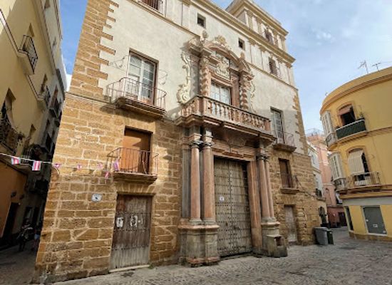 spain/cadiz/landmark/casa-palacio-del-almirante