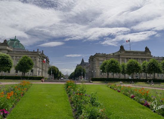 france/strasbourg/landmark/place-de-la-republique