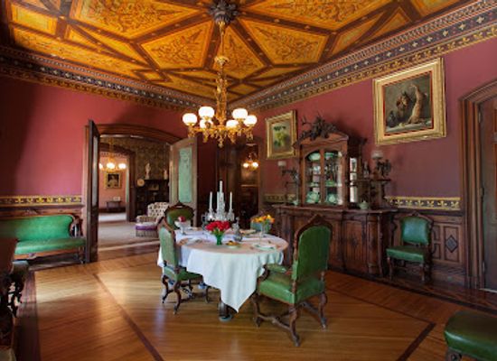 rhode-island/bristol-county/landmark/lippitt-house-museum