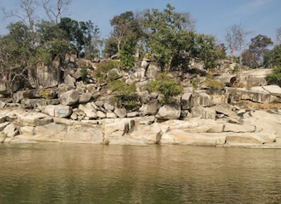 india/chhattisgarh/landmark/dev-pahari-waterfall