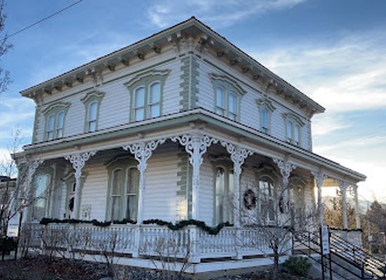 nevada/reno/riverwalk-district/landmark/lake-mansion