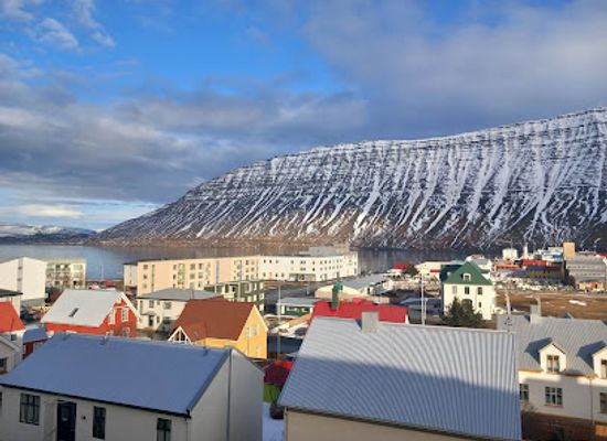 iceland/westfjords/landmark/isafjaroarbar