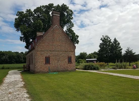 north-carolina/inner-banks/landmark/newbold-white-house