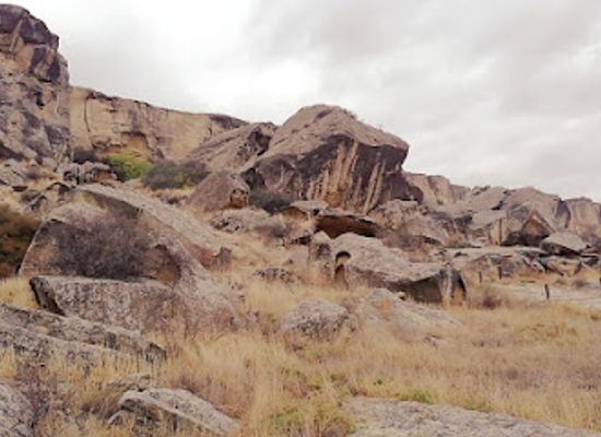 azerbaijan/talysh-mountains/landmark/atashgah-zoroastrian-fire-temple