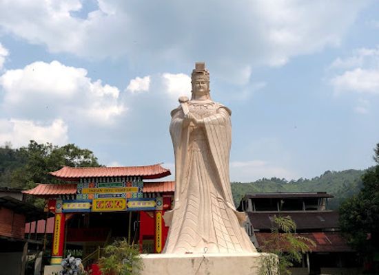 malaysia/east-coast/landmark/iconic-big-tree