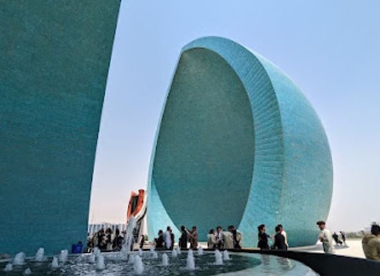 iraq/southern-iraq/landmark/martyr-monument