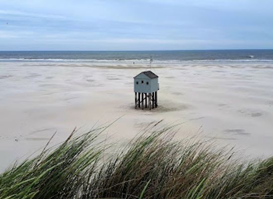 netherlands/wadden-islands/landmark/drenkelingenhuisje