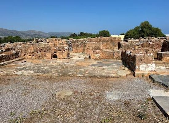 greece/heraklion/landmark/malia-palace-archaeological-site