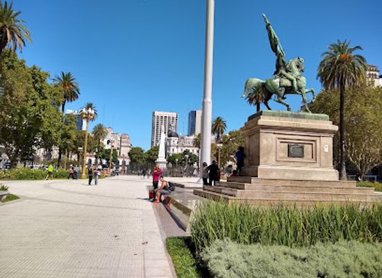 argentina/western-argentina/landmark/plaza-de-mayo